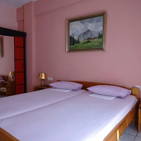 Socrates Olympiakí Aktí