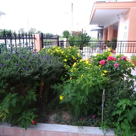 Apartment Socrates *